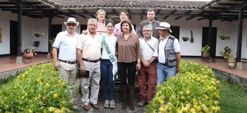 Recorrido de la Reina Internacional del Café, Yury Uchida